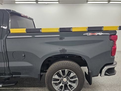 Used 2026 Chevrolet Silverado 1500 LT AWD/4WD image 11