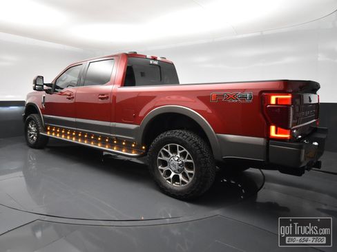 Used 2022 Ford F250 King Ranch w/ FX4 Off-Road Package image 5
