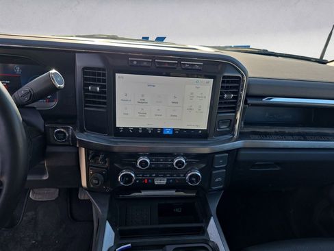 Used 2024 Ford F250 Lariat w/ Chrome Package image 11