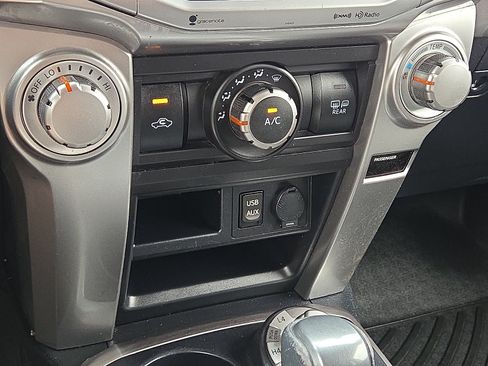 Used 2019 Toyota 4Runner SR5 AWD/4WD image 20