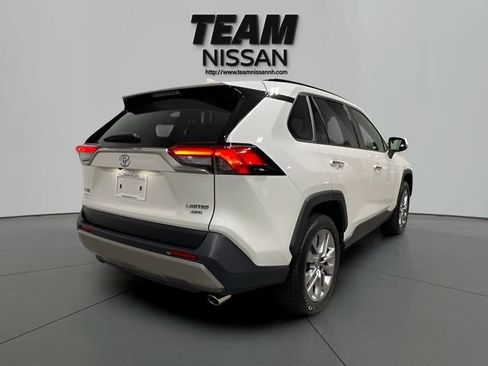 Used 2022 Toyota RAV4 Limited AWD/4WD image 7