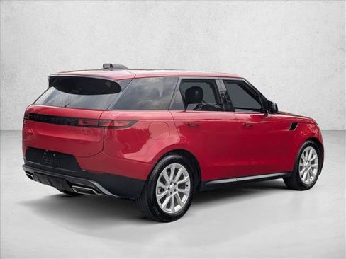 Used 2025 Land Rover Range Rover Sport SE AWD/4WD image 5