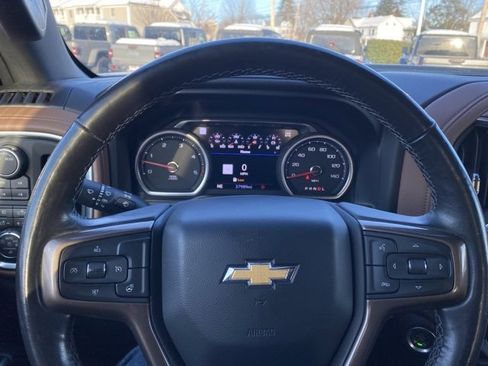 Used 2022 Chevrolet Silverado 2500 High Country image 14