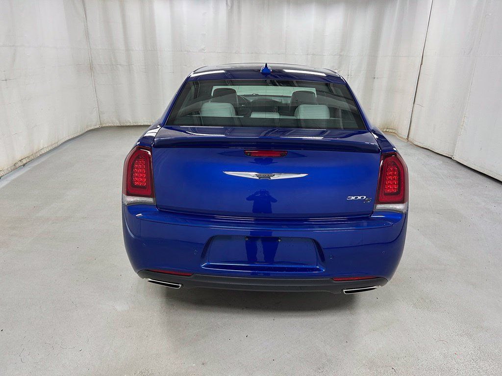 Used 2020 Chrysler 300 S w/ 300S Premium Group 2 RWD image 6