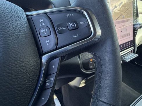 Used 2026 RAM 2500 Laramie AWD/4WD image 16