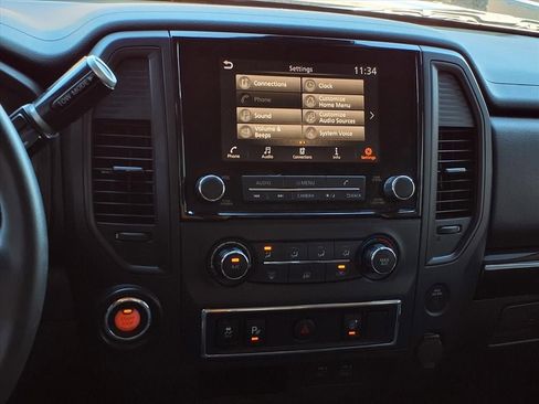 Used 2023 Nissan Titan SV image 16