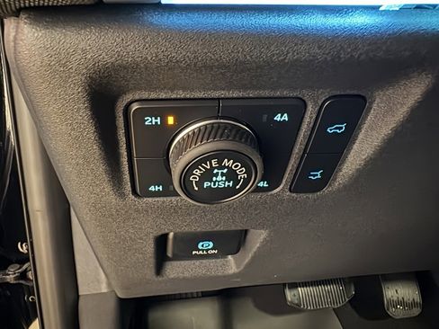 New 2025 Ford Expedition Tremor image 19