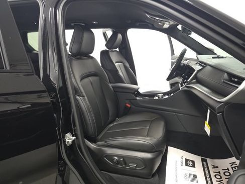 New 2026 Jeep Grand Cherokee L Limited AWD/4WD image 19