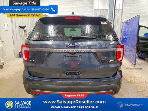 Used 2017 Ford Explorer XLT w/ Equipment Group 202A image 3