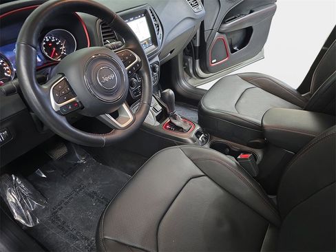 Used 2020 Jeep Compass Trailhawk w/ Leather Interior Group image 19