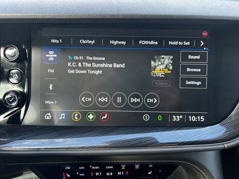 Used 2023 Buick Envision Essence image 29