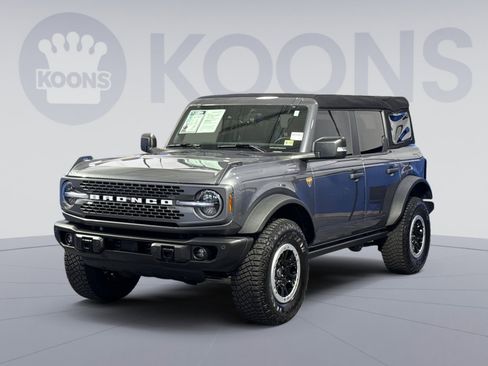 Used 2023 Ford Bronco Badlands w/ Sasquatch Package image 1