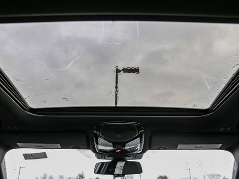 New 2025 BMW 330i xDrive Sedan w/ M Sport Package image 6