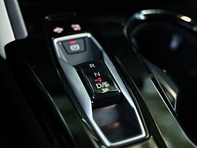 Used 2025 Audi Q5 Prestige AWD/4WD image 47