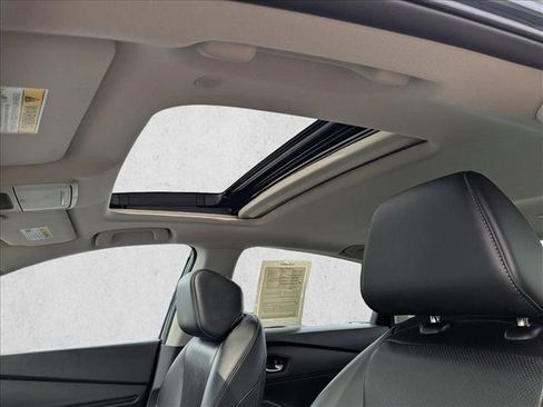 Used 2023 Honda Accord EX-L image 16