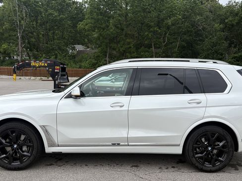 Used 2026 BMW X7 xDrive40i AWD/4WD image 7