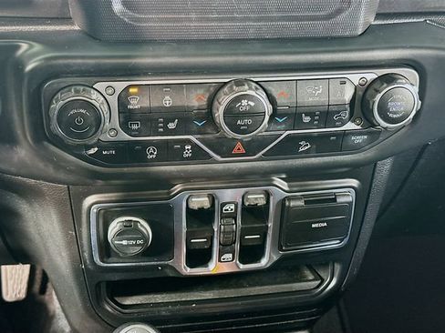Used 2020 Jeep Wrangler Unlimited Sport image 20
