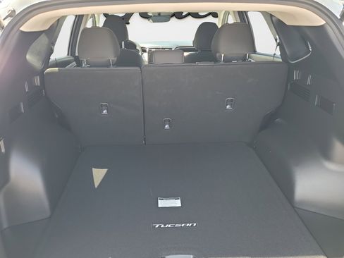 Certified 2023 Hyundai Tucson SEL FWD image 9
