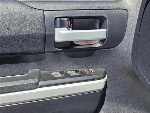 Used 2021 Toyota Tundra SR5 w/ SR5 Upgrade Package image 11