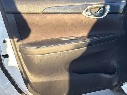 Used 2018 Nissan Sentra SR image 10