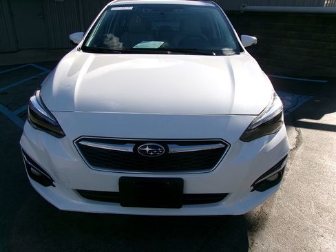 Used 2019 Subaru Impreza 2.0i Limited image 3