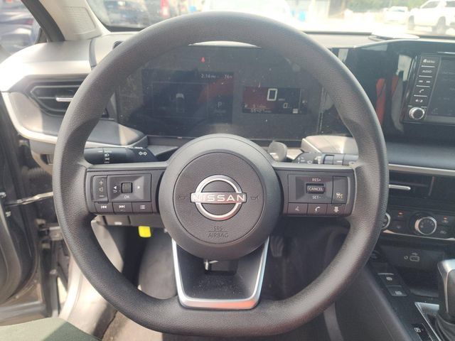 Used 2025 Nissan Kicks S FWD image 5