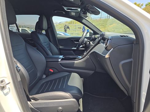 Used 2024 Mercedes-Benz GLC 300 w/ AMG Line image 13