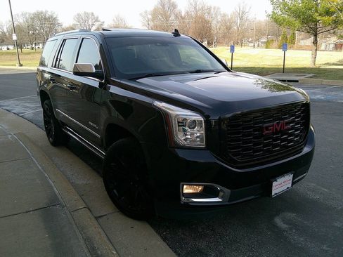Used 2019 GMC Yukon Denali w/ Denali Ultimate Package image 4