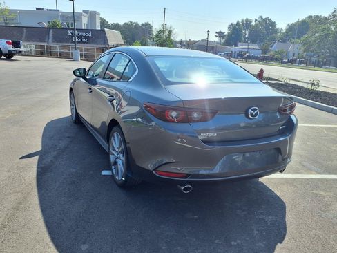 Used 2023 MAZDA MAZDA3 s FWD image 26
