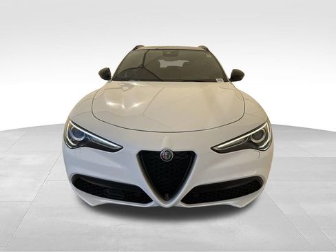 Used 2023 Alfa Romeo Stelvio Veloce AWD/4WD image 6
