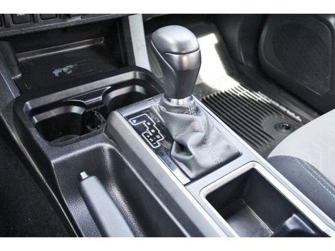Used 2023 Toyota Tacoma TRD Off-Road w/ Advanced Technology Package AWD/4WD image 26
