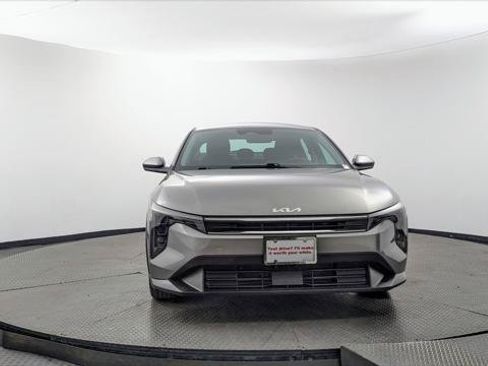 Used 2025 Kia K4 FWD image 12