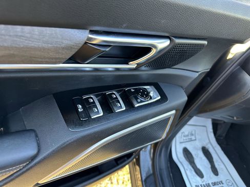 Used 2022 Kia Telluride EX w/ EX Premium Package image 7