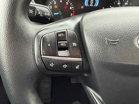 Used 2020 Ford Escape SE image 29