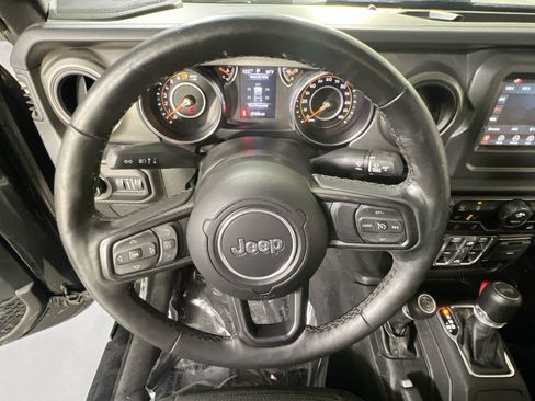 Used 2022 Jeep Wrangler Unlimited Sport AWD/4WD image 11