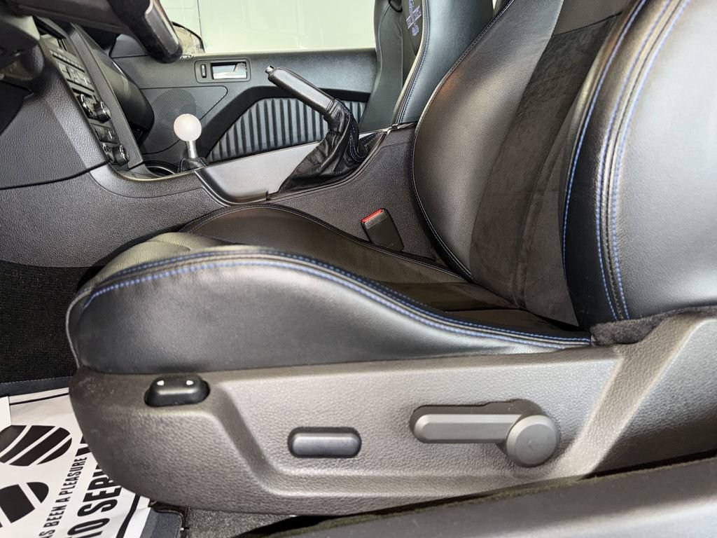 Used 2012 Ford Mustang Shelby GT500 RWD image 14
