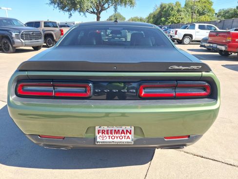 Used 2020 Dodge Challenger R/T Scat Pack RWD image 5