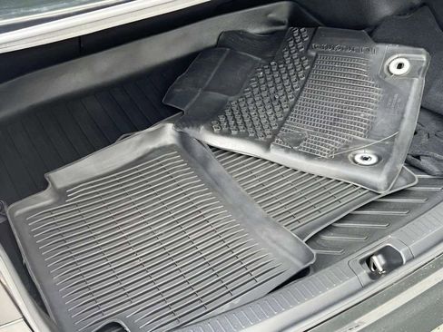 Used 2021 Toyota Corolla SE FWD image 13