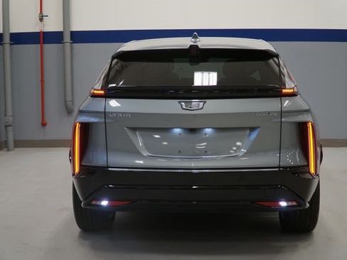 Certified 2024 Cadillac Lyriq Tech w/ Driver Assist Package AWD/4WD image 5