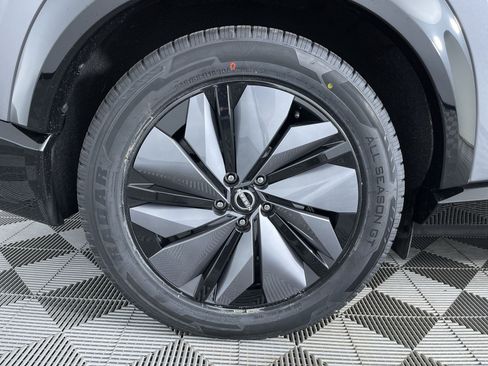 Certified 2024 Nissan Ariya AWD image 26
