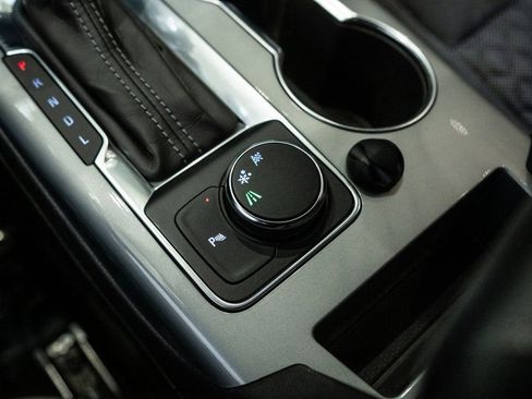 Used 2020 Chevrolet Blazer LT image 31