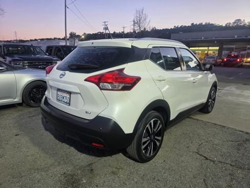Used 2020 Nissan Kicks SV image 7