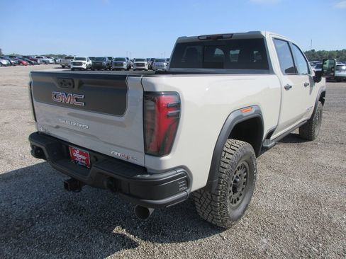 New 2026 GMC Sierra 2500 AT4X w/ AT4X AEV Edition AWD/4WD image 4