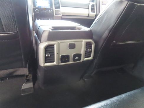 Used 2019 Ford F450 Lariat w/ Lariat Ultimate Package AWD/4WD image 22