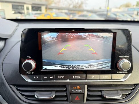 Used 2022 Nissan Altima 2.5 S FWD image 29