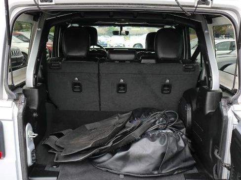 Used 2023 Jeep Wrangler Sahara w/ Cold Weather Group image 26