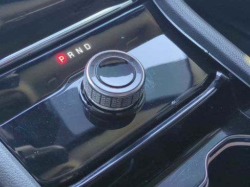 Used 2023 Jeep Grand Cherokee L Limited w/ Luxury Tech Group II image 16