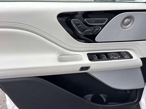 New 2026 Lincoln Aviator Black Label w/ Black Label Special Edition AWD/4WD image 20