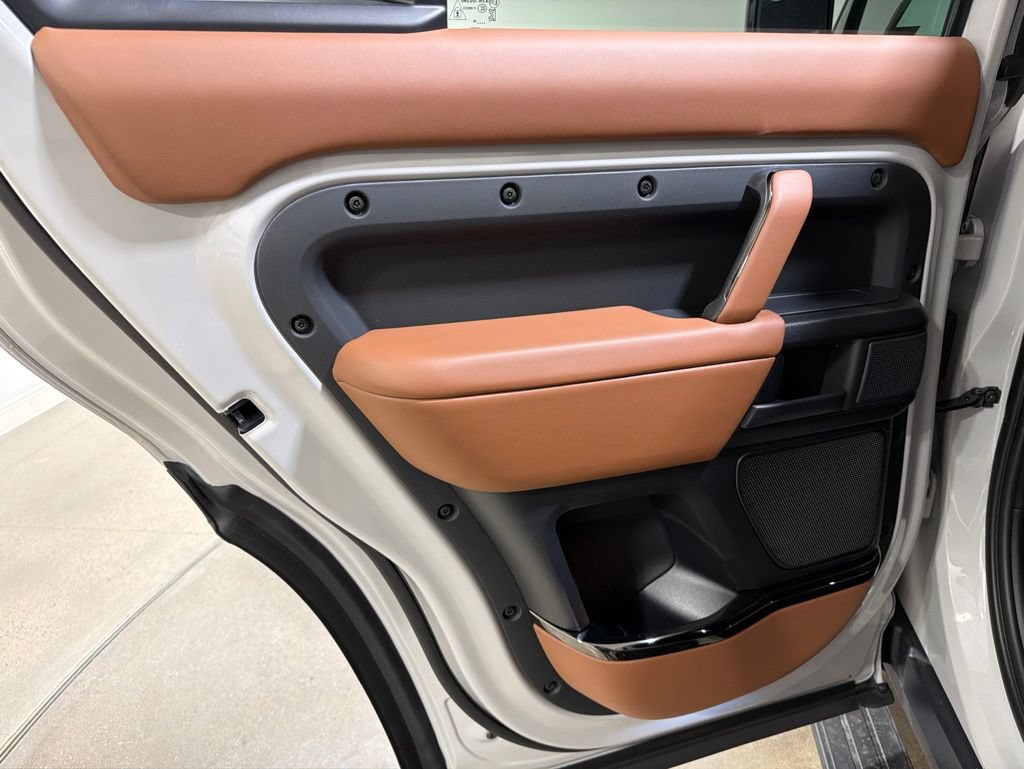 New 2026 Land Rover Defender 110 OCTA AWD/4WD image 20