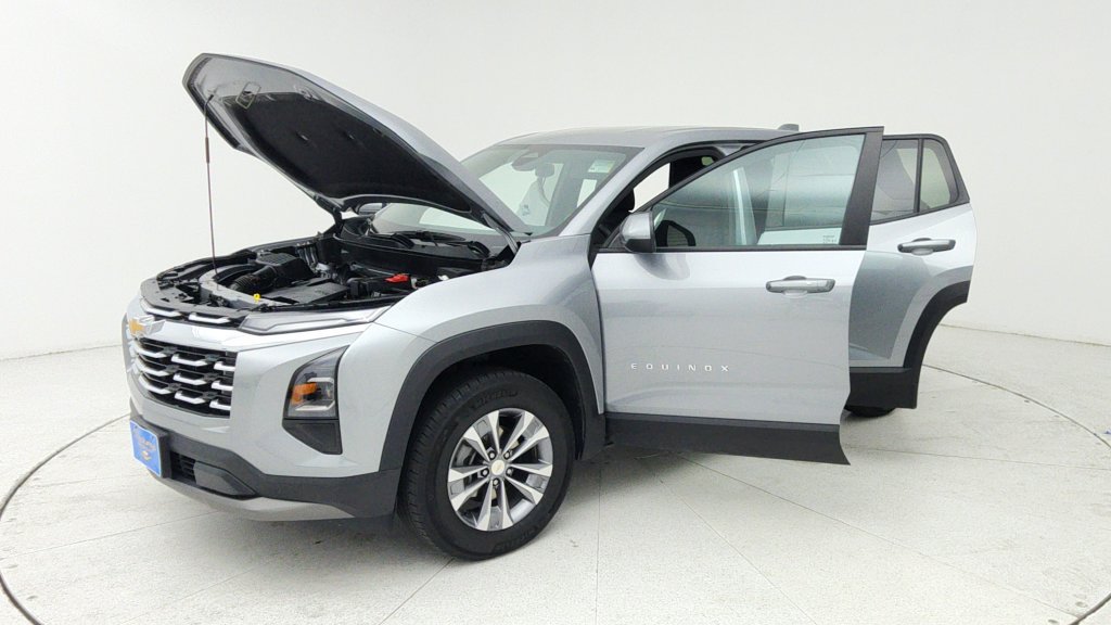 Certified 2025 Chevrolet Equinox LT AWD/4WD image 10